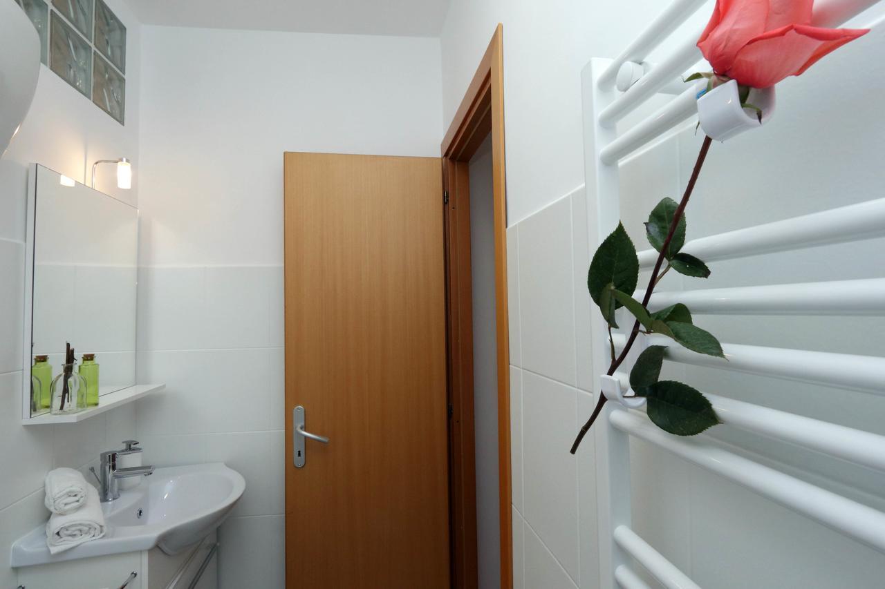 Monti Central Apartment Рим Экстерьер фото